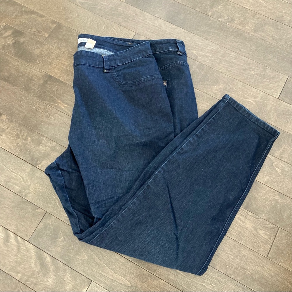 DKNY Jeans Size 26 Dark Blue Jegging Inseam 31